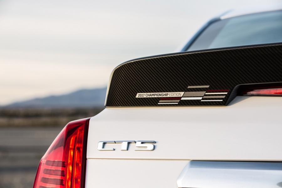 Логотип Cadillac CTS-V Championship Edition 2018 года  (фото 3 из 8)
